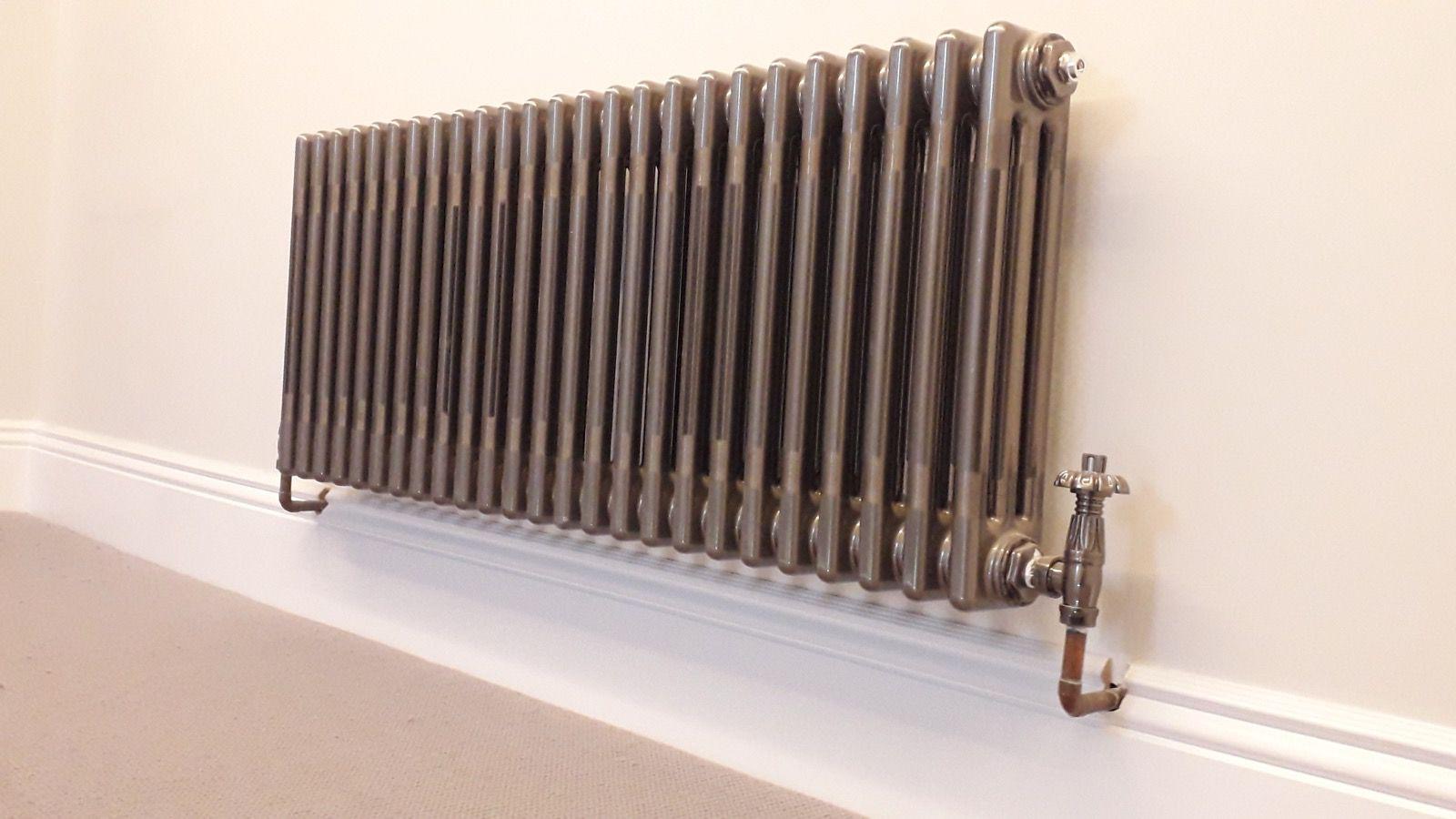 Traditional column radiator with matching valves